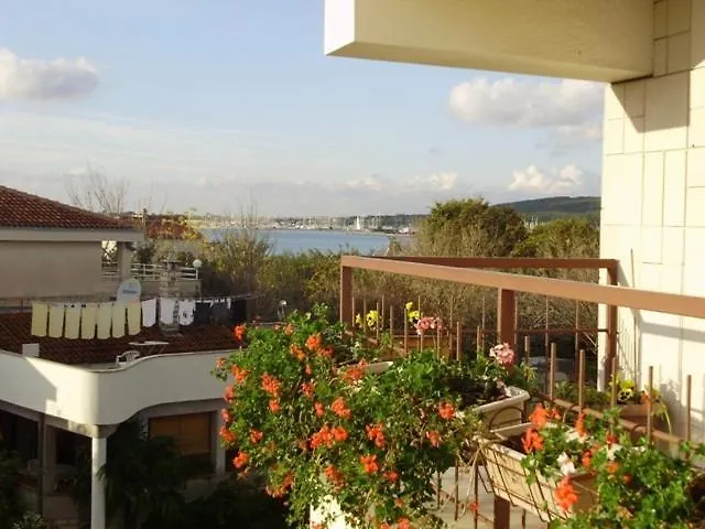 Room In Sukosan With Balcony, Air Conditioning, Wifi 5188-8